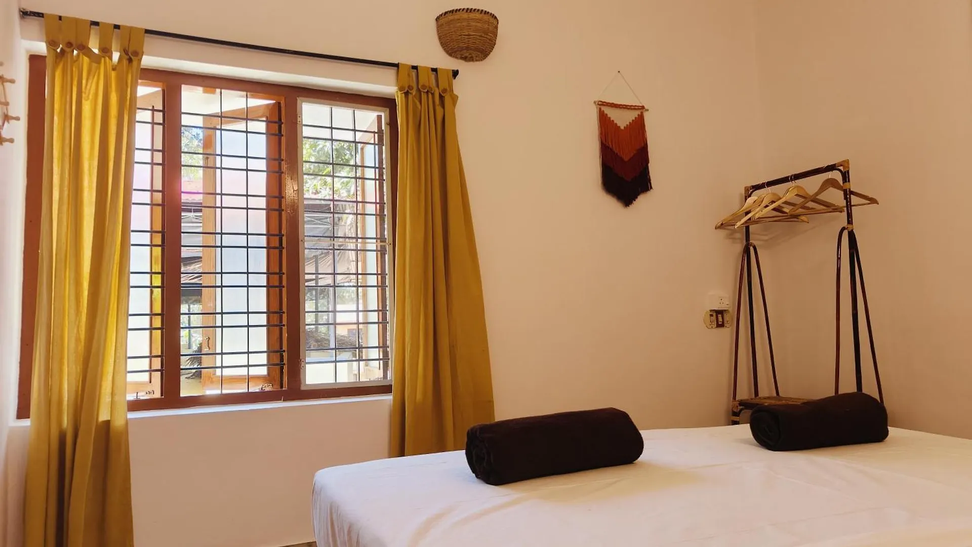 Shamak Homestay Varkala